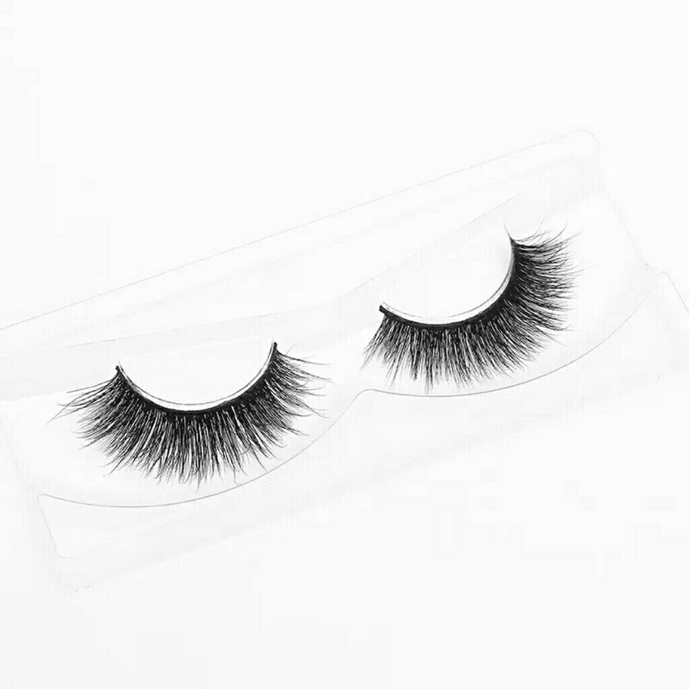 Real Mink Dramatic Lashes With Free Case & Glue - Picture 5 of 6